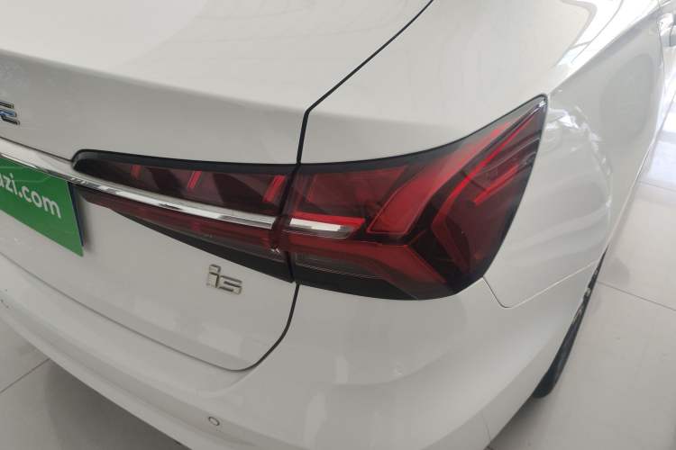 Used Roewe i5 2021 Revised Version 1.5L CVT Diamond Edition