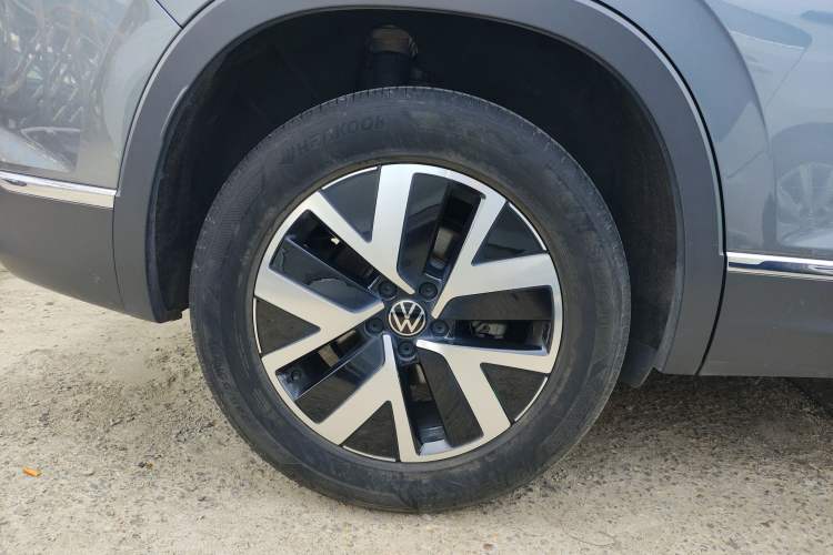 Used Volkswagen Tayron 2023 300TSI Two-Wheel-Drive Luxury Plus Advanced Edition Exterior 5