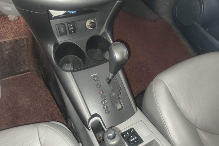 Used Toyota RAV4 2009 2.4L Automatic Luxury Edition
