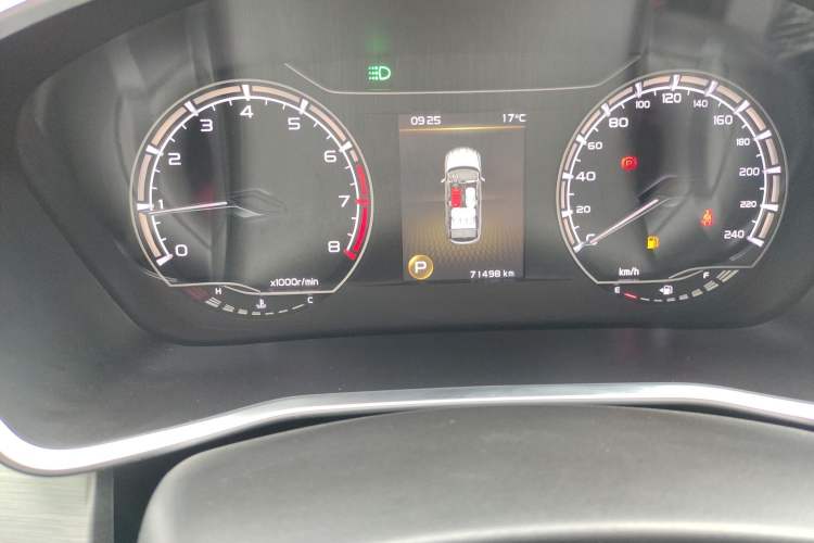 Used Geely Auto Coolray 2021 1.4T DCT Diamond Edition Odometer Close Up