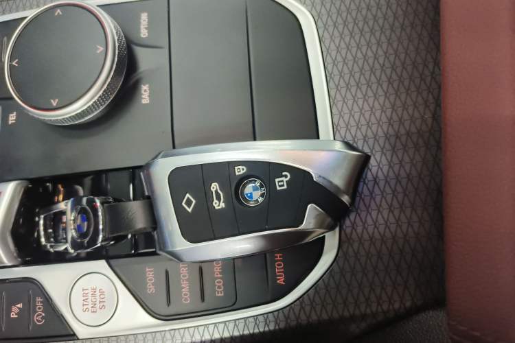 Used BMW 3 Series 2025 330Li M Sport Shadowline Package Vehicle Key