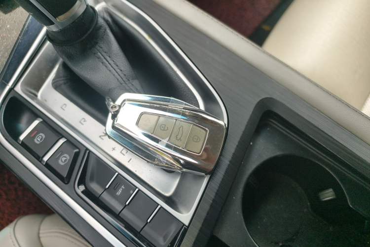 Used Geely Auto Binray 2018 14T CVT Colorful Edition
