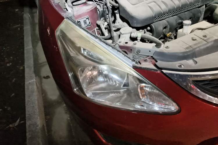 Used Nissan Tiida 2011 1.6L CVT Smart Version