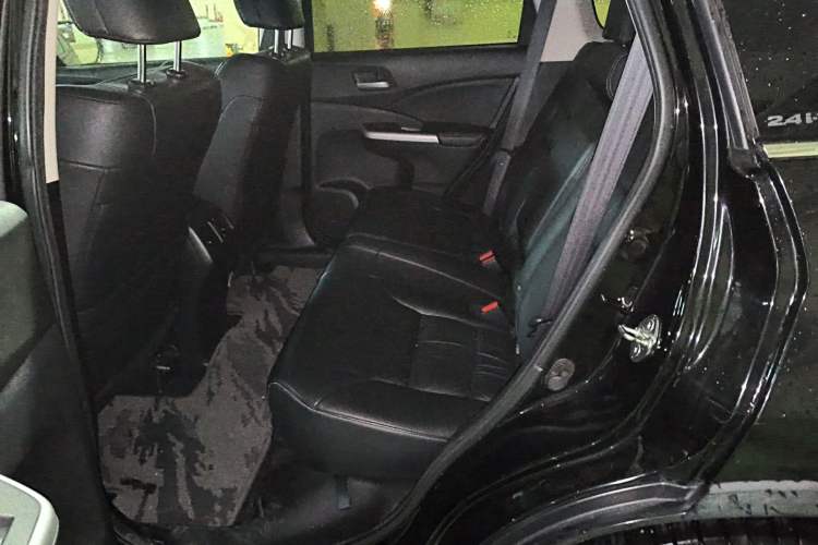 Used Honda CR-V 2013 2.4L two-wheel drive luxury version Left Rear Seat