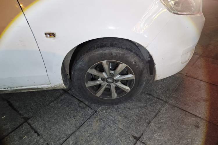 Used Chevrolet Sail 2013 Sedan 1.2L Manual Fashionable Happiness Edition
