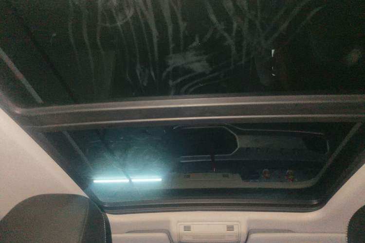 Used Volkswagen Tacqua 2020 1.5L Automatic Yue Headliner