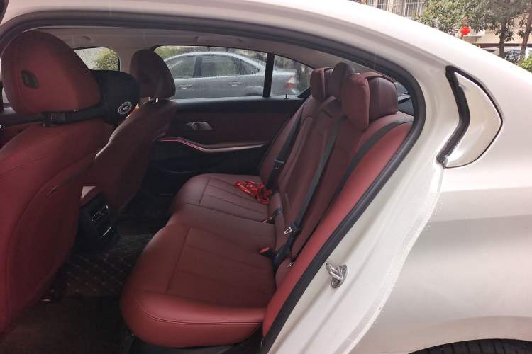 Used BMW i3 2024 eDrive 35 L
