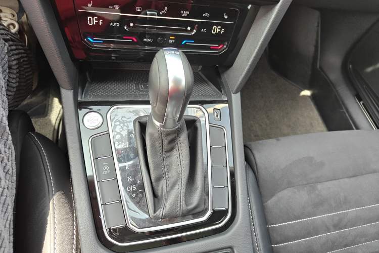 Used Volkswagen Magotan 2020 330TSI DSG Luxury Edition