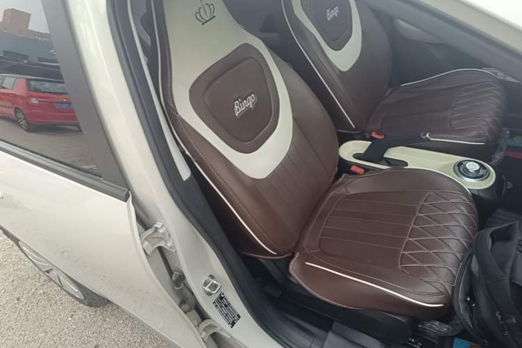 Used Wuling Bingo 2023 203km Light Edition Right Front Seat