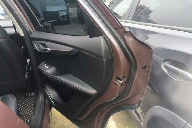 Used MG Pilot 2021 300TGI Automatic Two-Wheel Drive Fuel-Efficient Luxury Edition