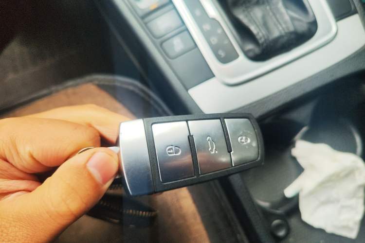 Used Volkswagen Magotan 2015 1.8TSI Advanced Model
