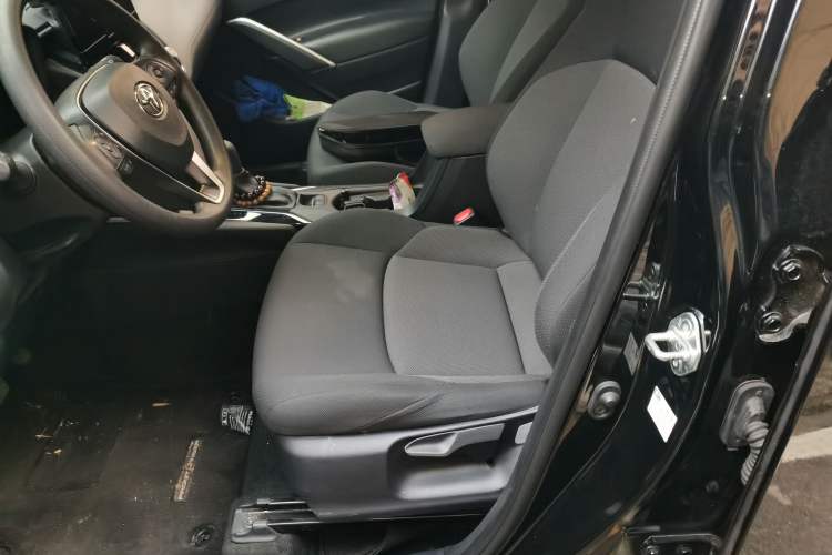 Used Toyota FRONTLANDER 2023 2.0L Smart Electric Hybrid Dual-Engine Leading Edition
