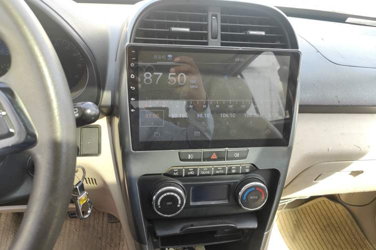 Used Chery Tiggo 3 2014 1.6L Manual Zhishang Edition
