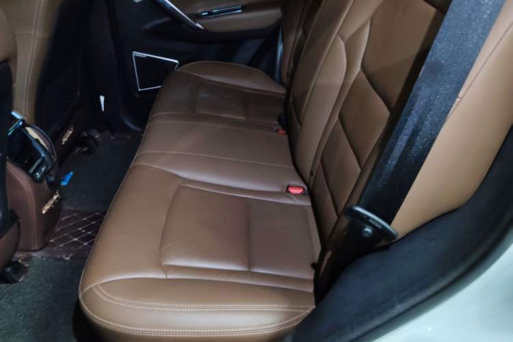 Used Geely Auto Emgrand X7 Sport 2016 1.8TD Automatic ZhiZun Version Left Rear Seat