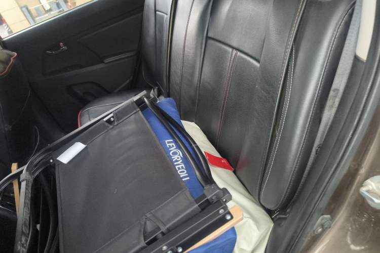 Used Kia Sportage R 2015 2.0L Automatic Two-Wheel Drive DLX Model Left Rear Seat