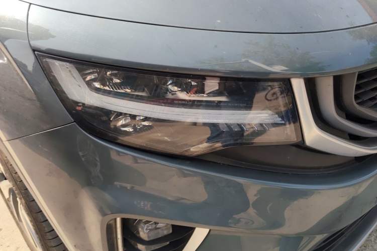 Used Geely Auto Haoyue 2020 1.8TD DCT Flagship 7-Seater Right Front Headlight