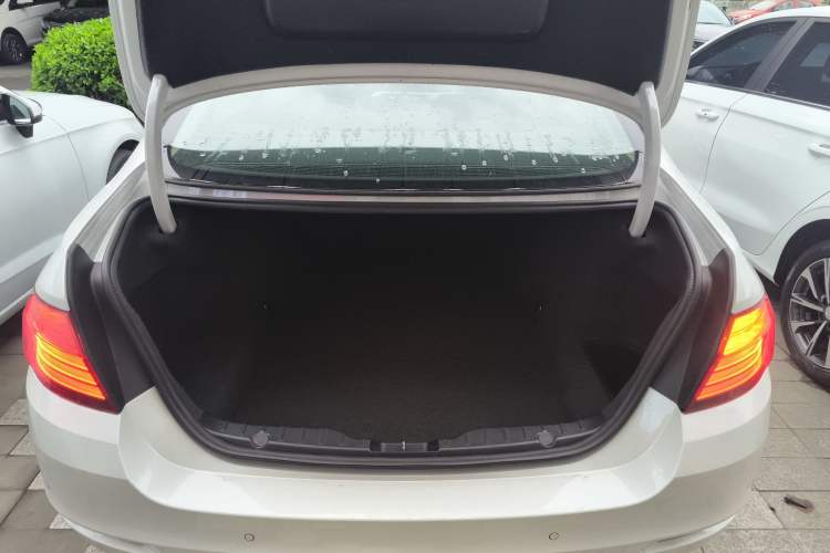 Used BMW 5 Series 2014 520i Elegant Edition
