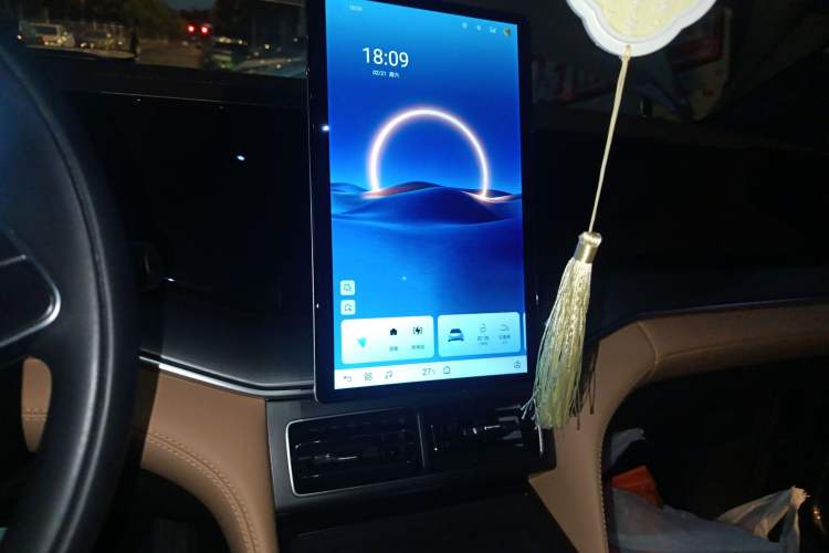 Used BYD Song L DM-i 2024 112 km Leading Edition
