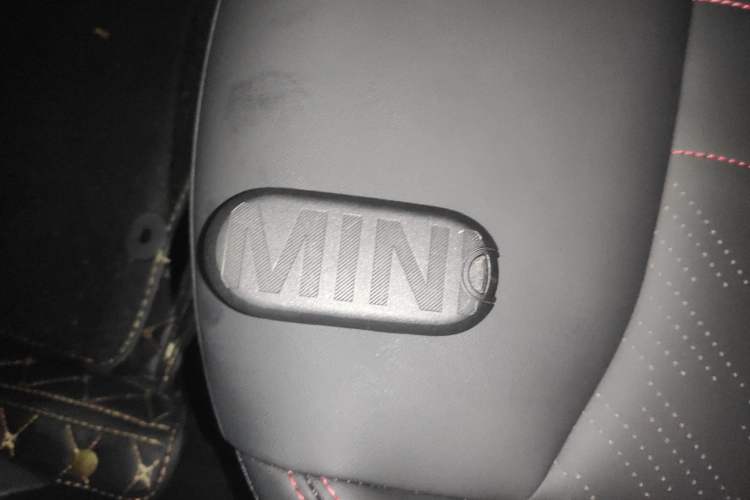 Used MINI Electric COOPER 2024 452km COOPER SE Racing Driver Interior 1