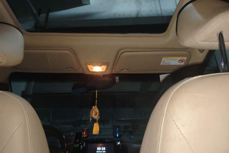 Used Baojun 730 2015 1.8L Manual Luxury Navigation ESP Version 7-seater