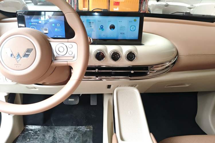 Used Wuling Bingo 2025 333 km Enjoyment Version Audio And AC Panel