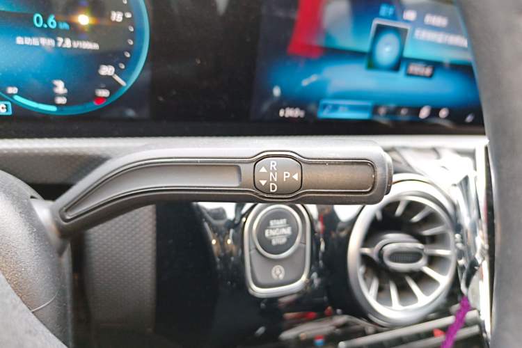 Used Mercedes-Benz A-Class 2022 A 200 L Sport Sedan Fashion Model
