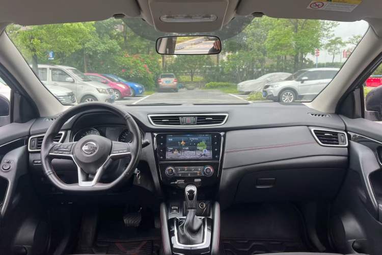 Used Nissan Qashqai 2019 2.0L CVT Smart Enjoyment Version Center Console