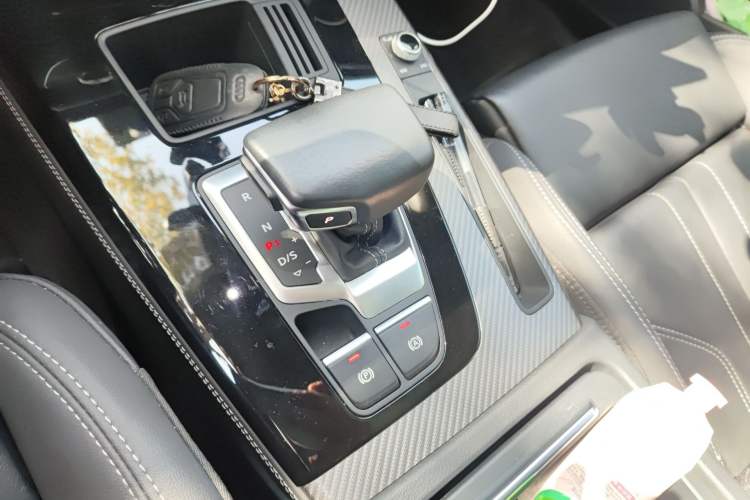 Used Audi Q5L 2021 40 TFSI Luxury Dynamic Edition Gear Lever