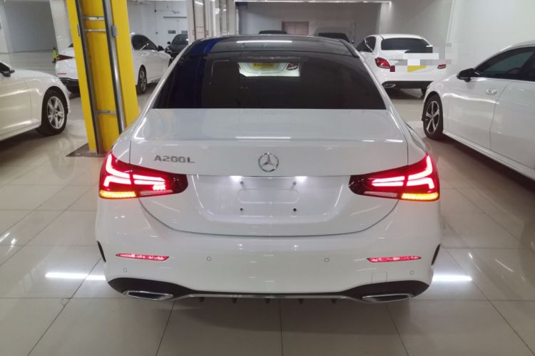 Used Mercedes-Benz A-Class 2022 Revised Version A 200 L Sport Sedan Fashionable Style
