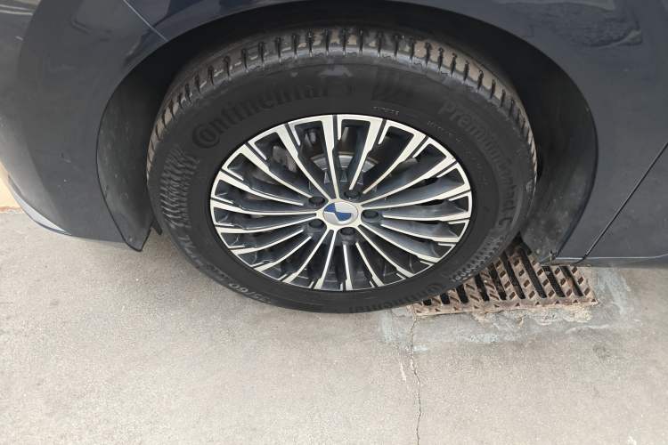 Used Denza D9 2022 DM-i 970 Four-Wheel Drive Flagship Model