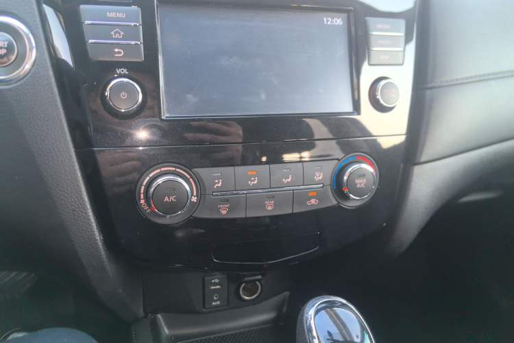 Used Nissan X-Trail 2017 2.0L CVT Comfort Edition 2WD
