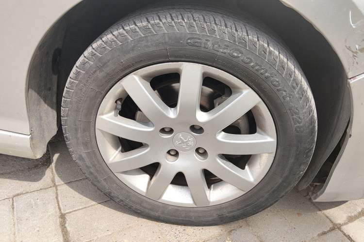 Used Peugeot 308 2014 Enjoy Edition Classic 1.6L Manual YouShang Model Right Front Wheel Hub