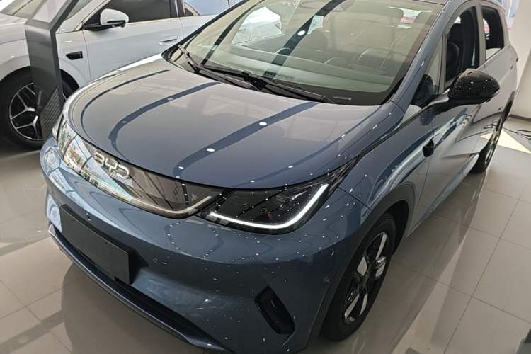 Used BYD Dolphin 2025 Intelligent Driving Version 410 km Fashion Edition