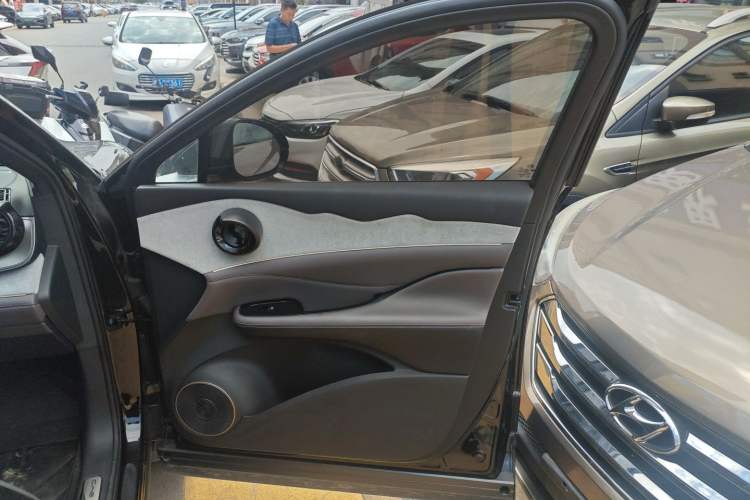 Used BYD Frigate 07 2023 DM-i 205KM Flagship Model