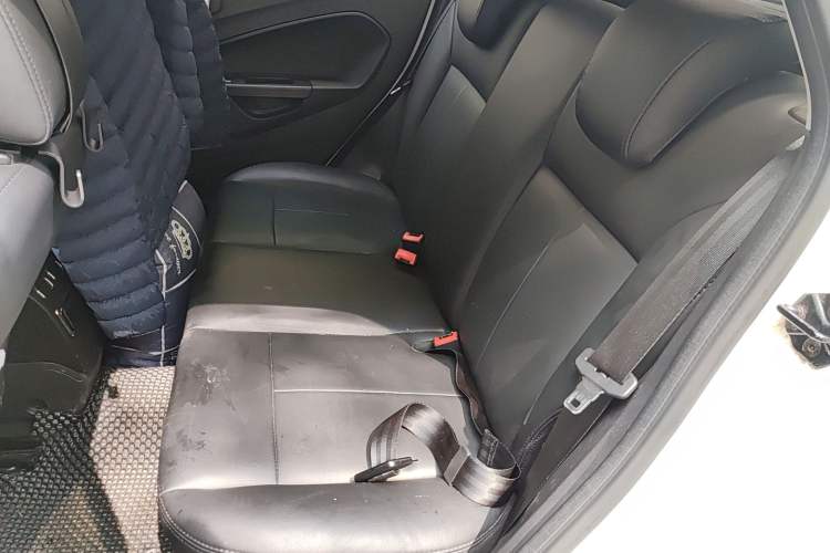 Used Ford Fiesta 2013 Hatchback 1.5L Automatic Fashion Edition