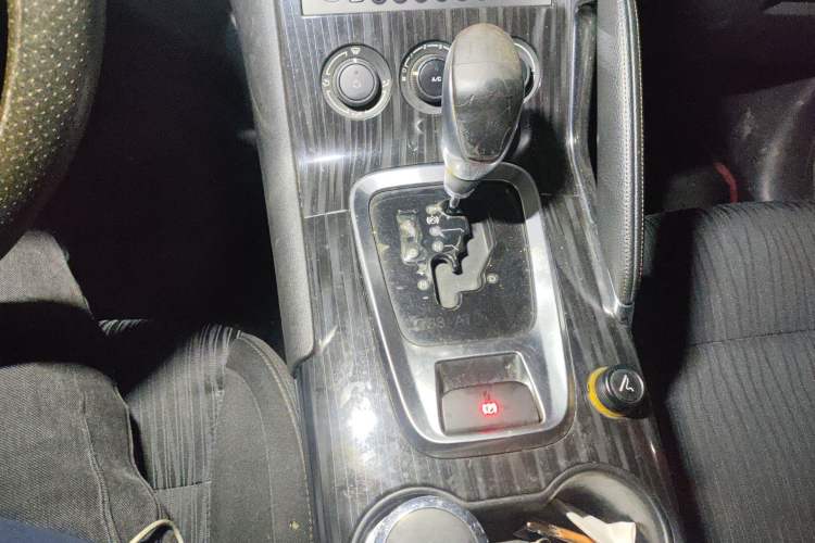 Used Peugeot 3008 2013 2.0L Automatic Classic Edition
