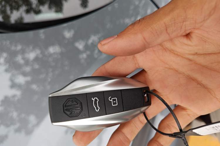 Used MG 7 2023 1.5T DCT Luxurious Supreme Edition