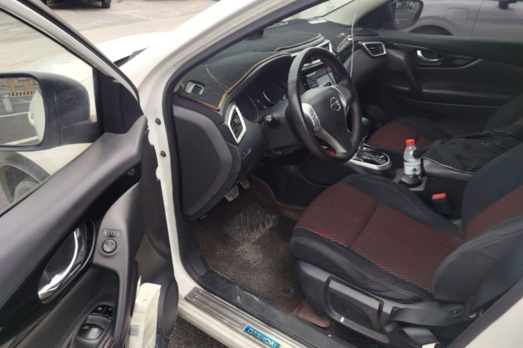 Used Nissan Qashqai 2016 2.0L CVT Elite Edition Driver Seat