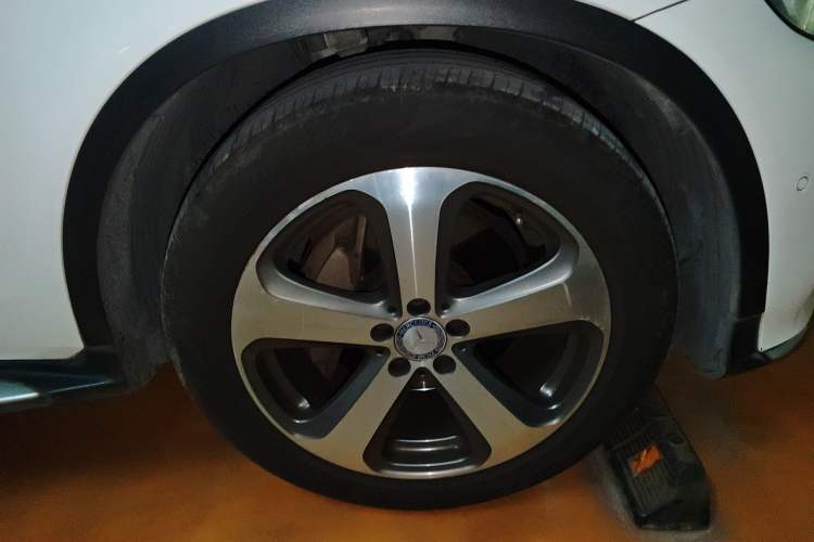 Used Mercedes-Benz GLC 2017 GLC 260 4MATIC Luxury Model