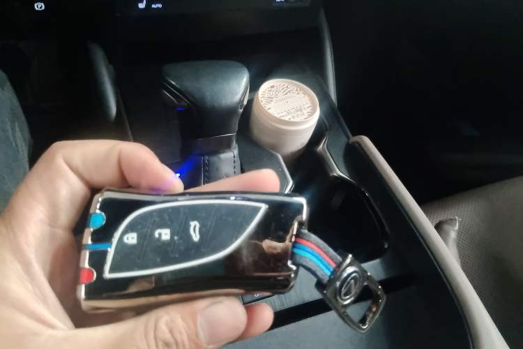 Used Lexus ES 2023 200 Excellence Edition
