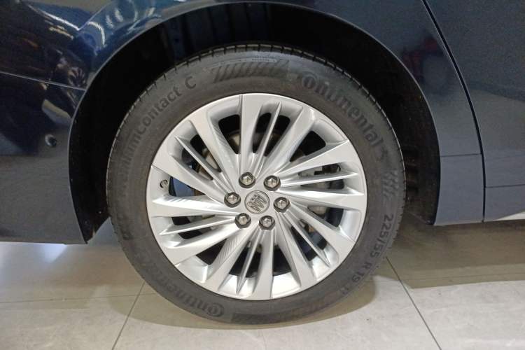 Used Buick Century 2023 2.0T Six-Seater Yinshi Edition