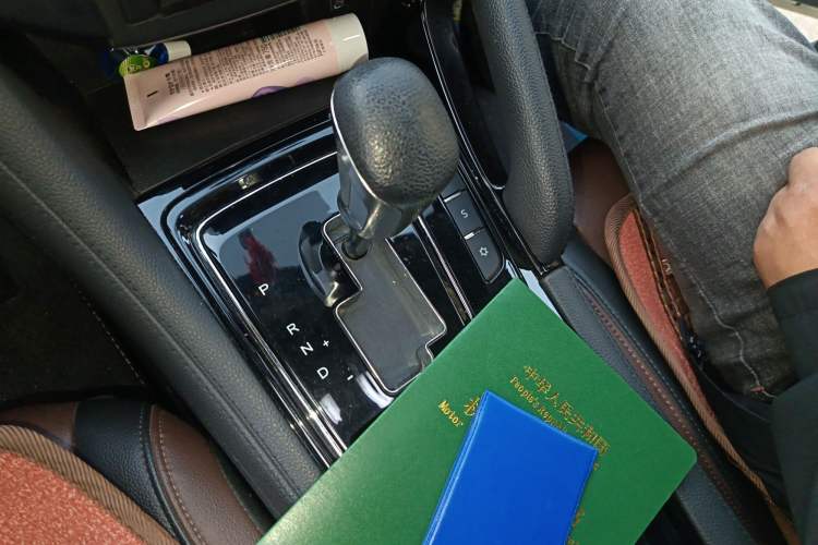 Used Dongfeng Aeolus AX7 2018 Classic 1.6T Automatic Luxury Model