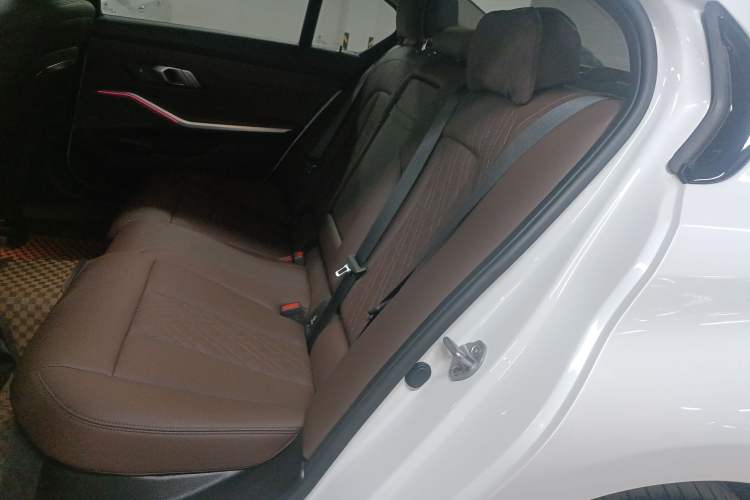 Used BMW 3 Series 2025 330Li M Sport Shadowline Package
