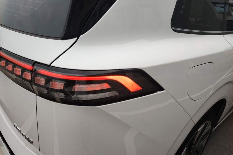 Used Dongfeng eπ eπ008 2025 210 Ultra LikeYi Edition 5-Seater
