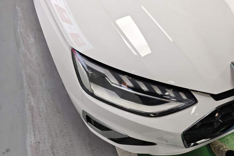 Used Audi A4L 2023 40 TFSI Fashion Dynamic Model Right Front Headlight