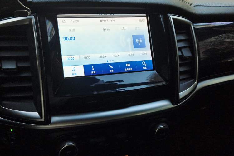 Used Ford Everest 2020 Sport Edition 2.3T Gasoline Automatic 4x4 Luxury Version 5 Seats Audio And AC Panel