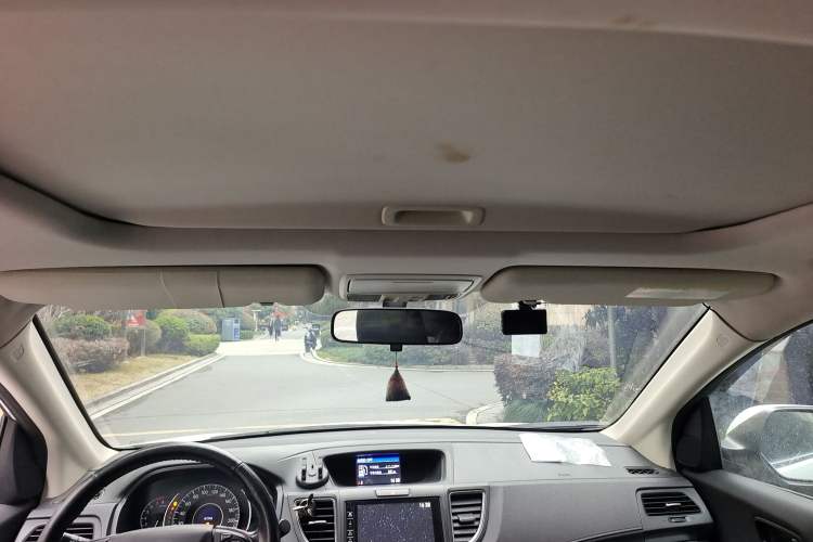 Used Honda CR-V 2015 2.4L two-wheel drive luxury version
