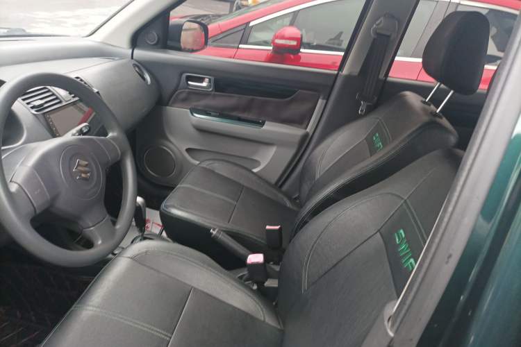 Used Suzuki Swift 2016 1.5L Automatic Fashionable Coolplay Edition Left Front Seat