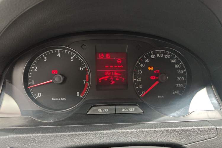 Used Volkswagen Santana 2015 1.6L Manual Comfort Edition Instrument Cluster