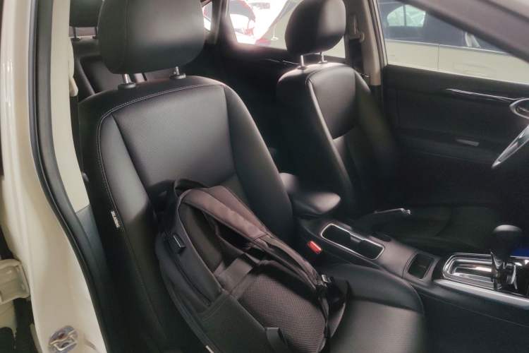 Used Nissan Sylphy 2021 Classic 1.6XL CVT Luxury Edition Right Front Seat